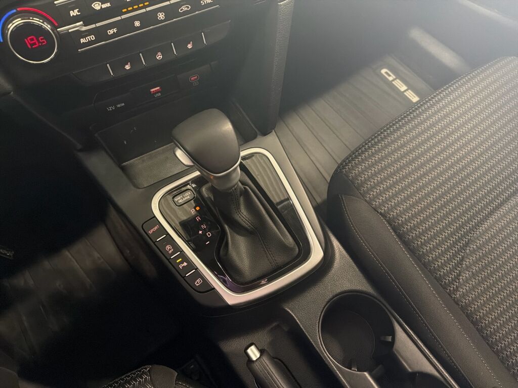 Kia Ceed 2023 Valkoinen