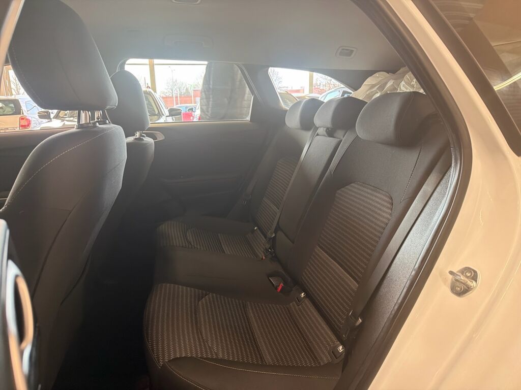 Kia Ceed 2023 Valkoinen