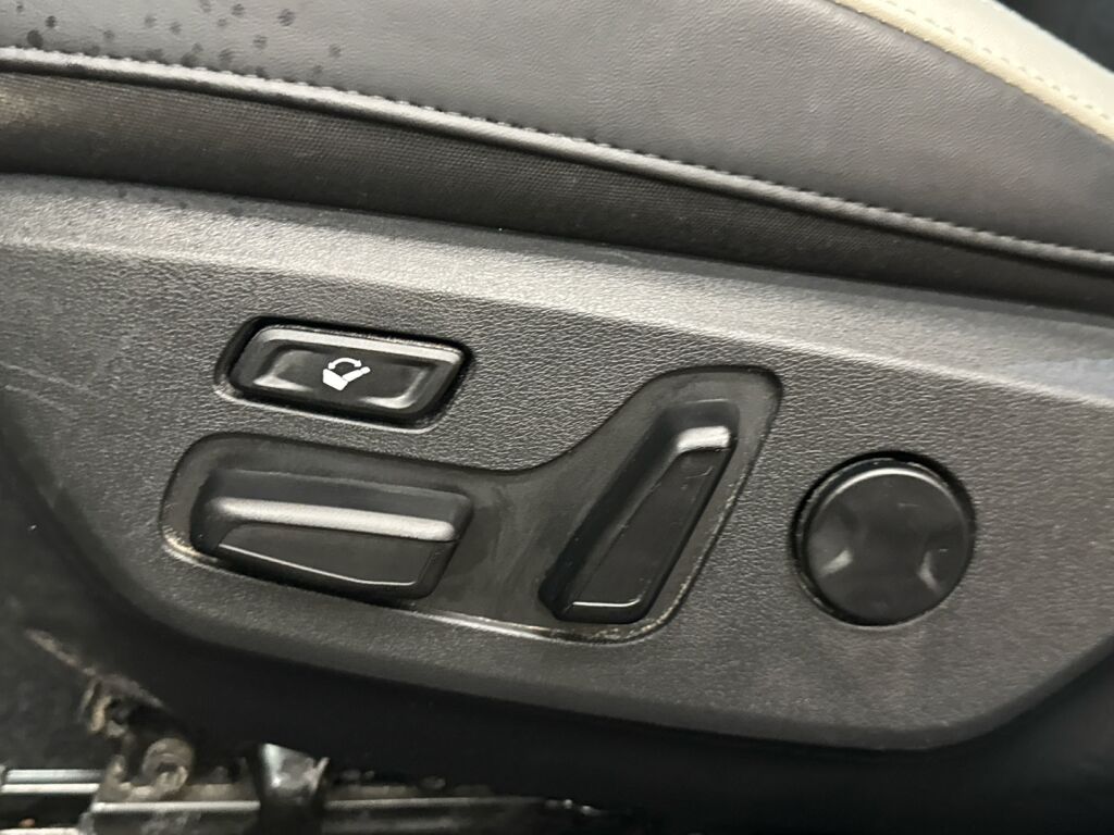 Kia EV6 2023 Musta