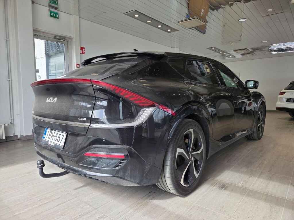 Kia EV6 2023 Musta