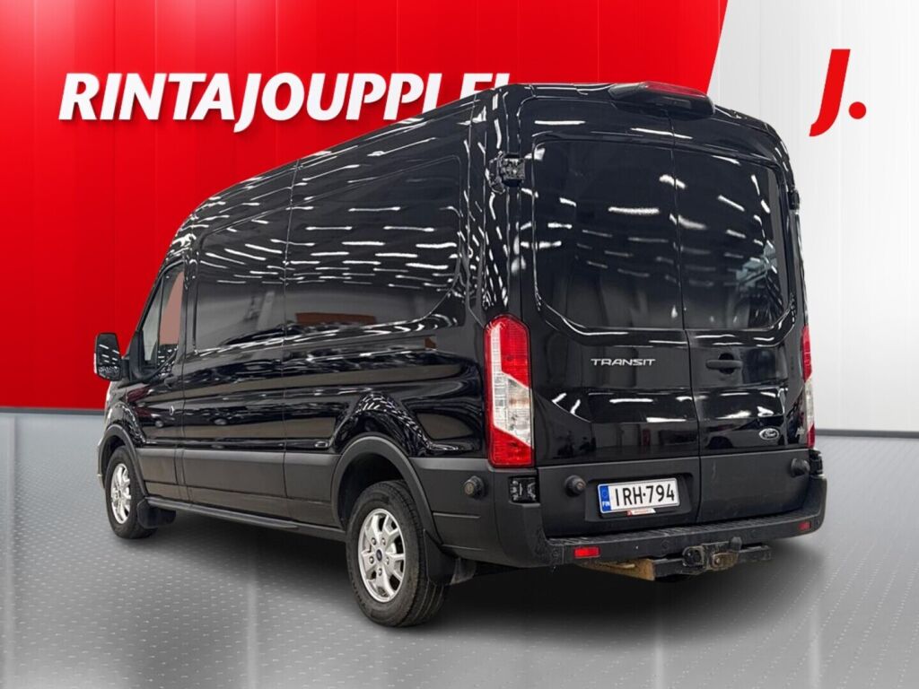 Ford Transit 2023 Musta