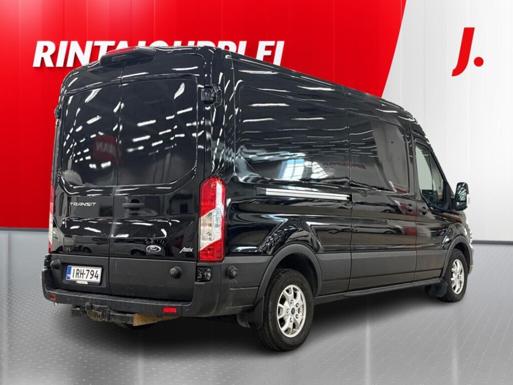 Ford Transit 2023 Musta
