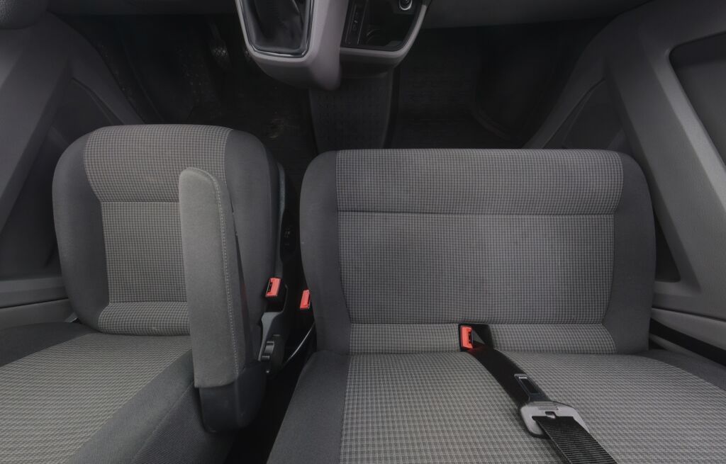 Volkswagen Transporter 2023 Valkoinen