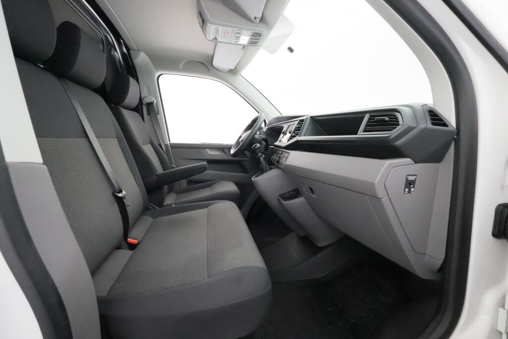 Volkswagen Transporter 2023 Valkoinen