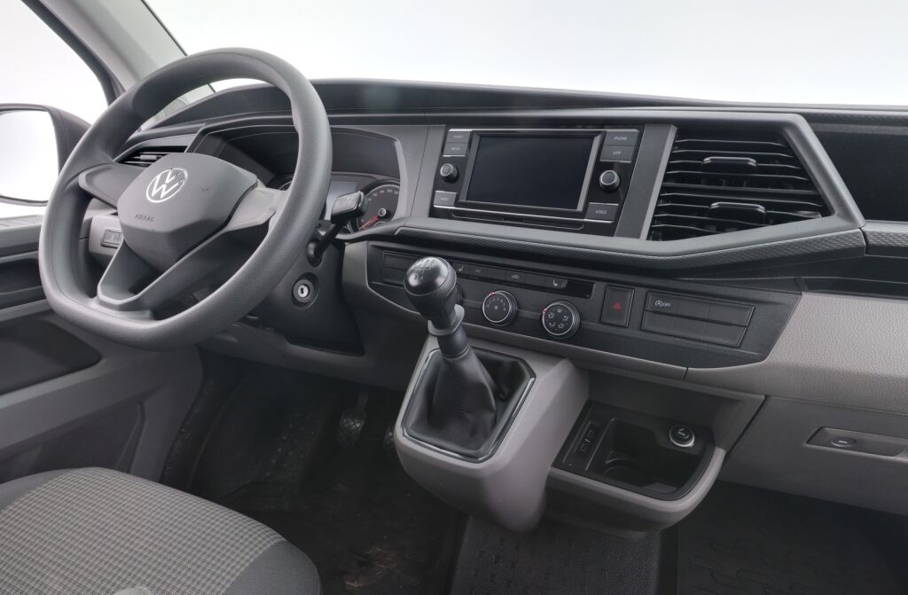 Volkswagen Transporter 2023 Valkoinen