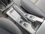 Nissan Cab 2005 Punainen