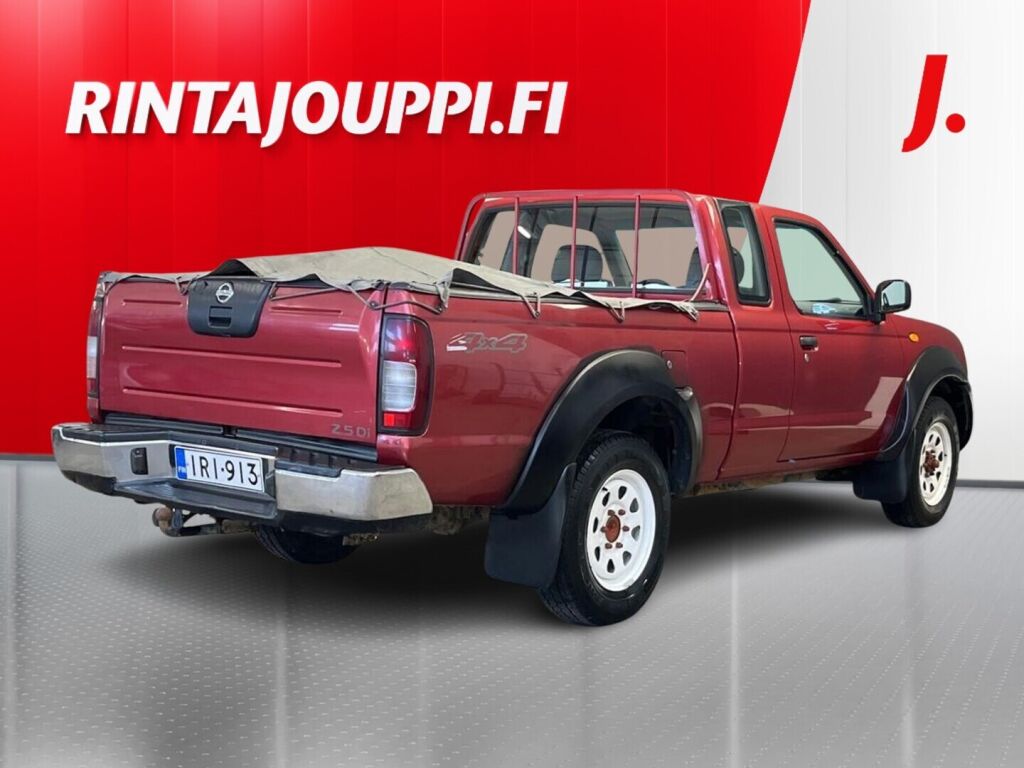 Nissan Cab 2005 Punainen