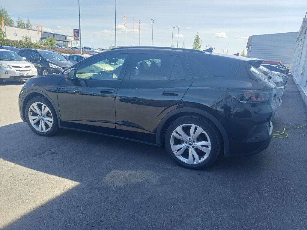 Volkswagen ID.4 2023 Musta