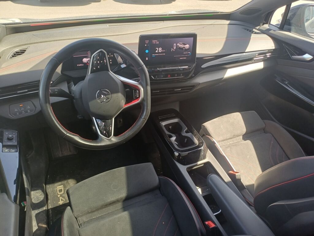 Volkswagen ID.4 2023 Musta