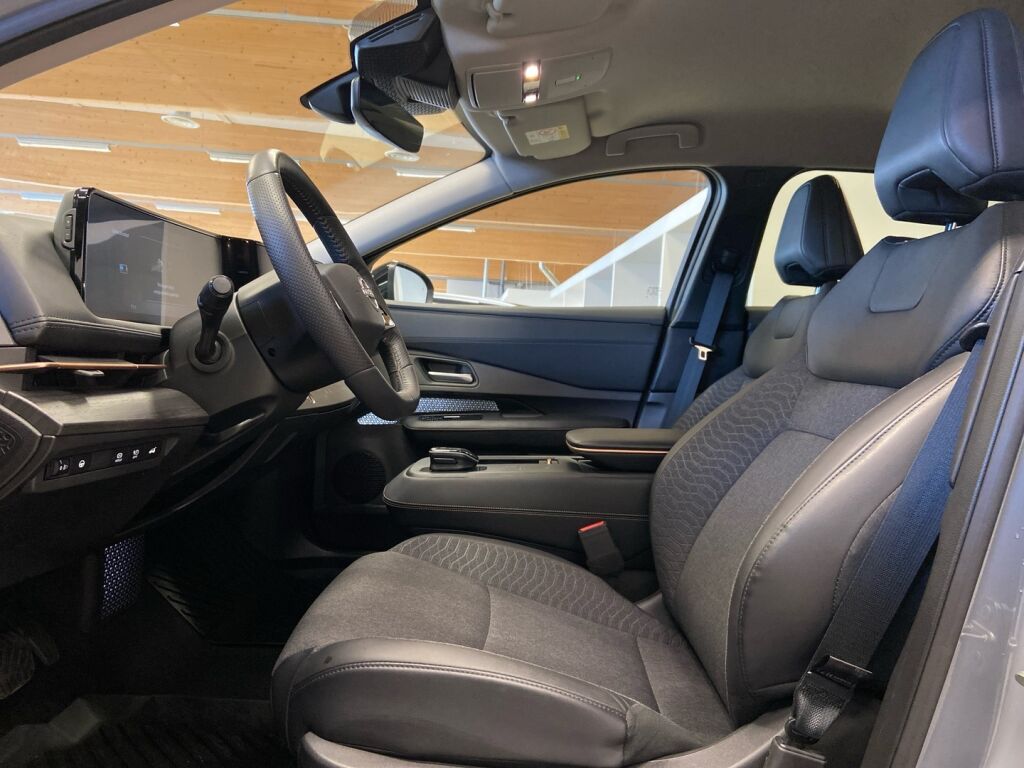 Nissan Ariya 2023 Harmaa