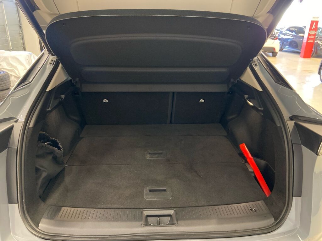 Nissan Ariya 2023 Harmaa