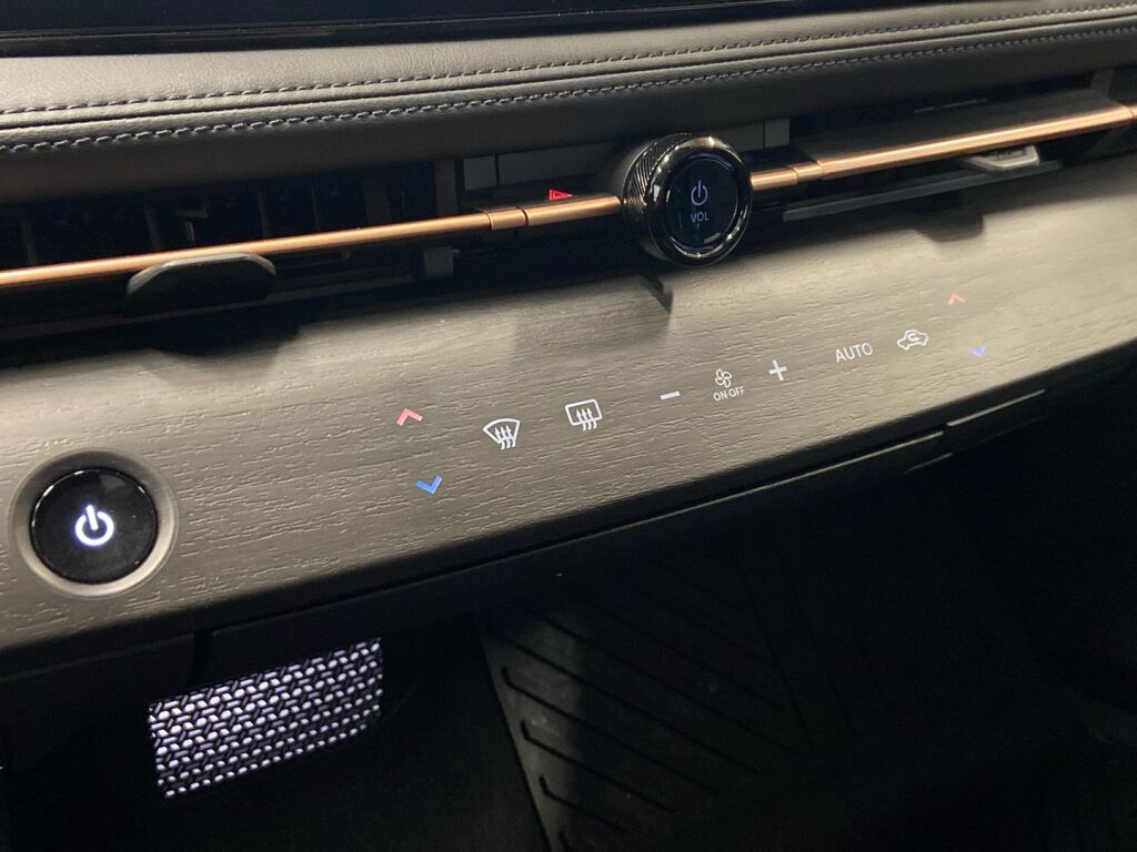 Nissan Ariya 2023 Harmaa