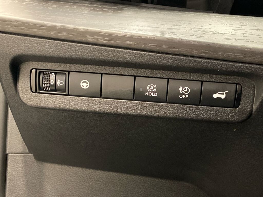 Nissan Ariya 2023 Harmaa