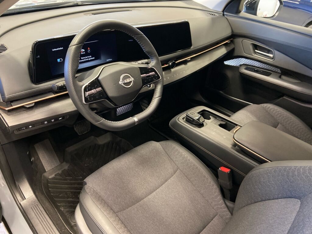 Nissan Ariya 2023 Harmaa