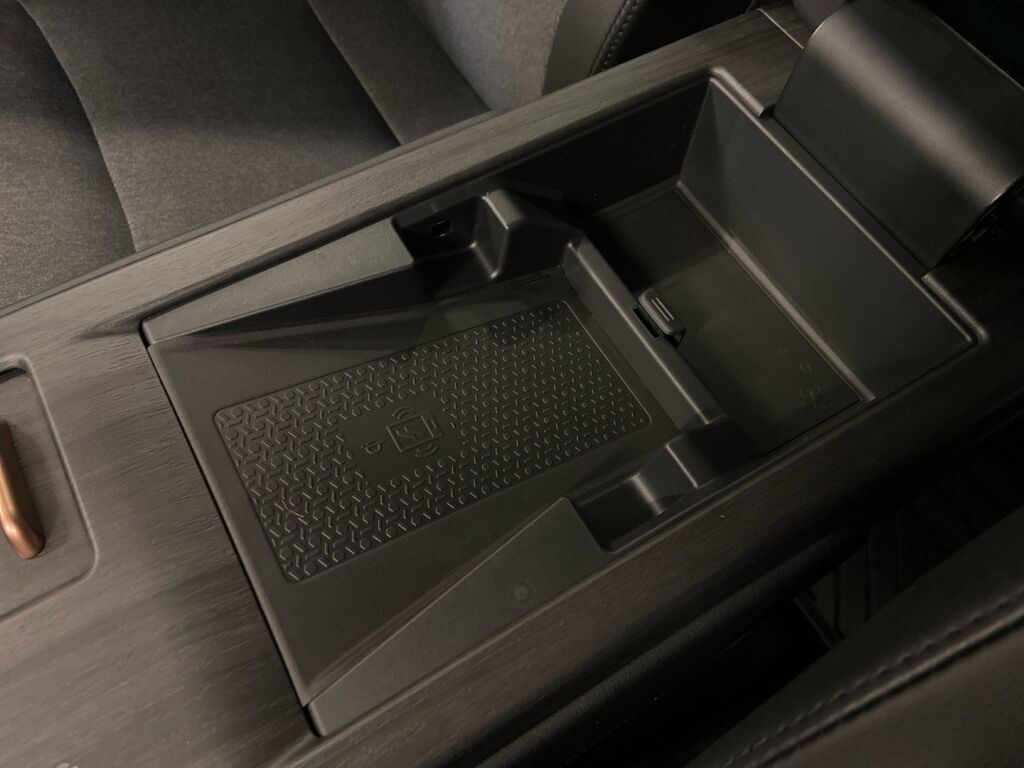 Nissan Ariya 2023 Harmaa