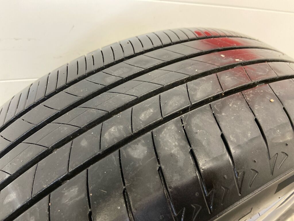 Nissan Ariya 2023 Harmaa