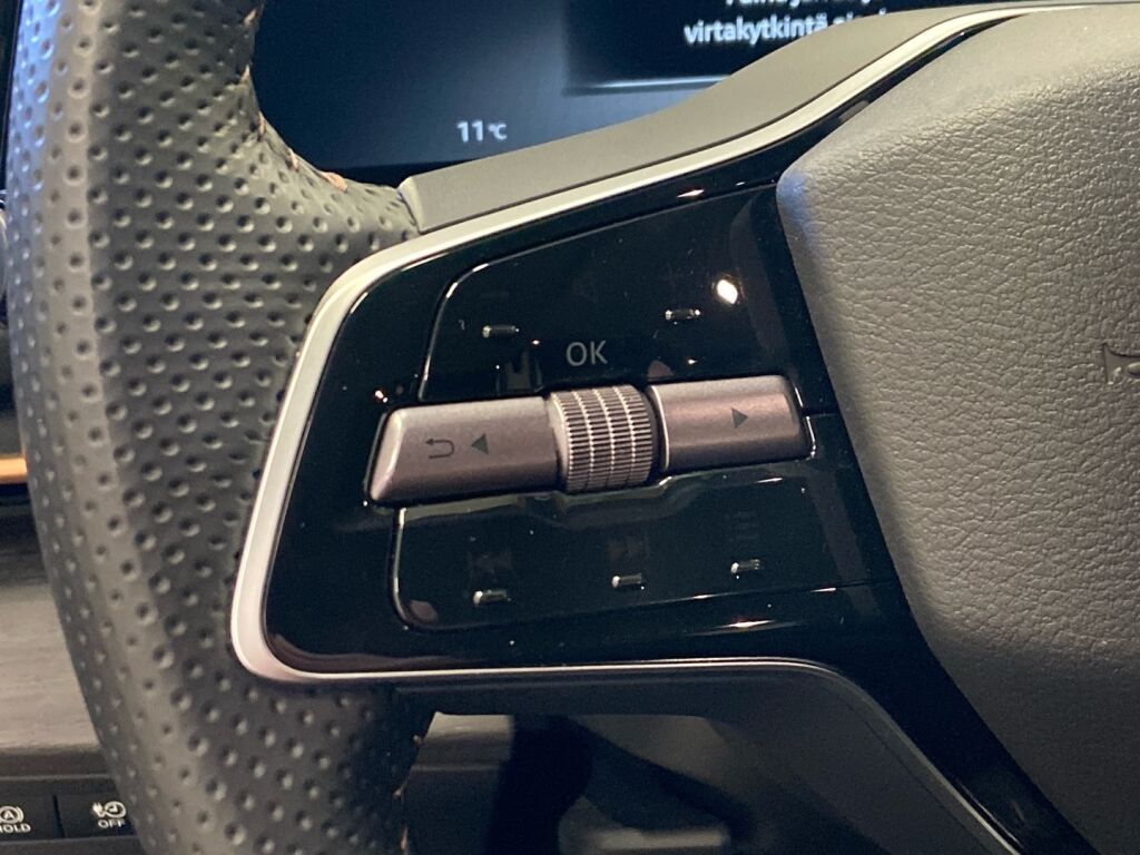 Nissan Ariya 2023 Harmaa