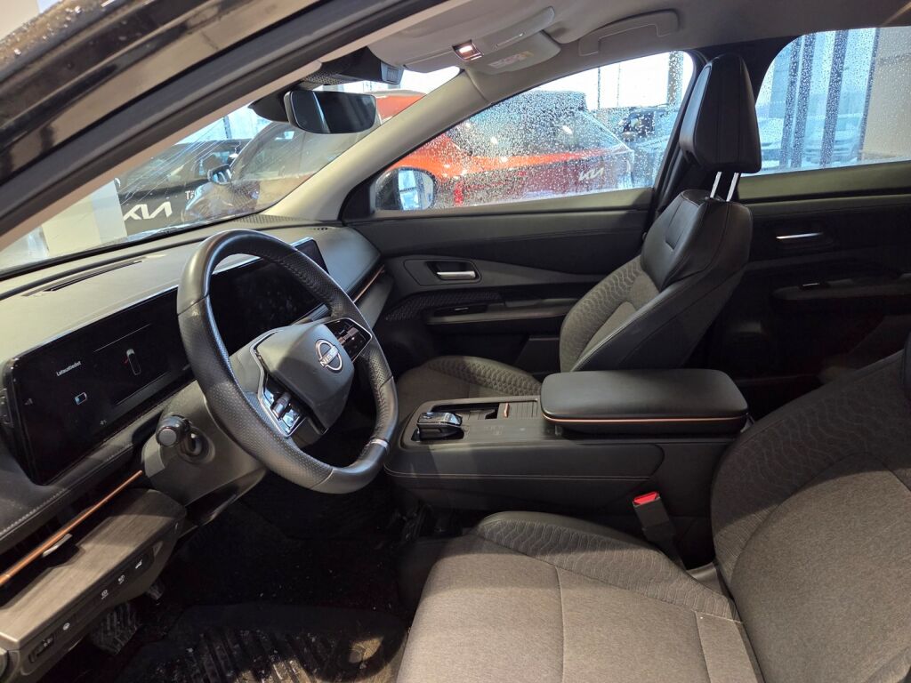 Nissan Ariya 2023 Musta