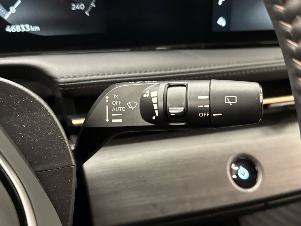 Nissan Ariya 2023 Musta