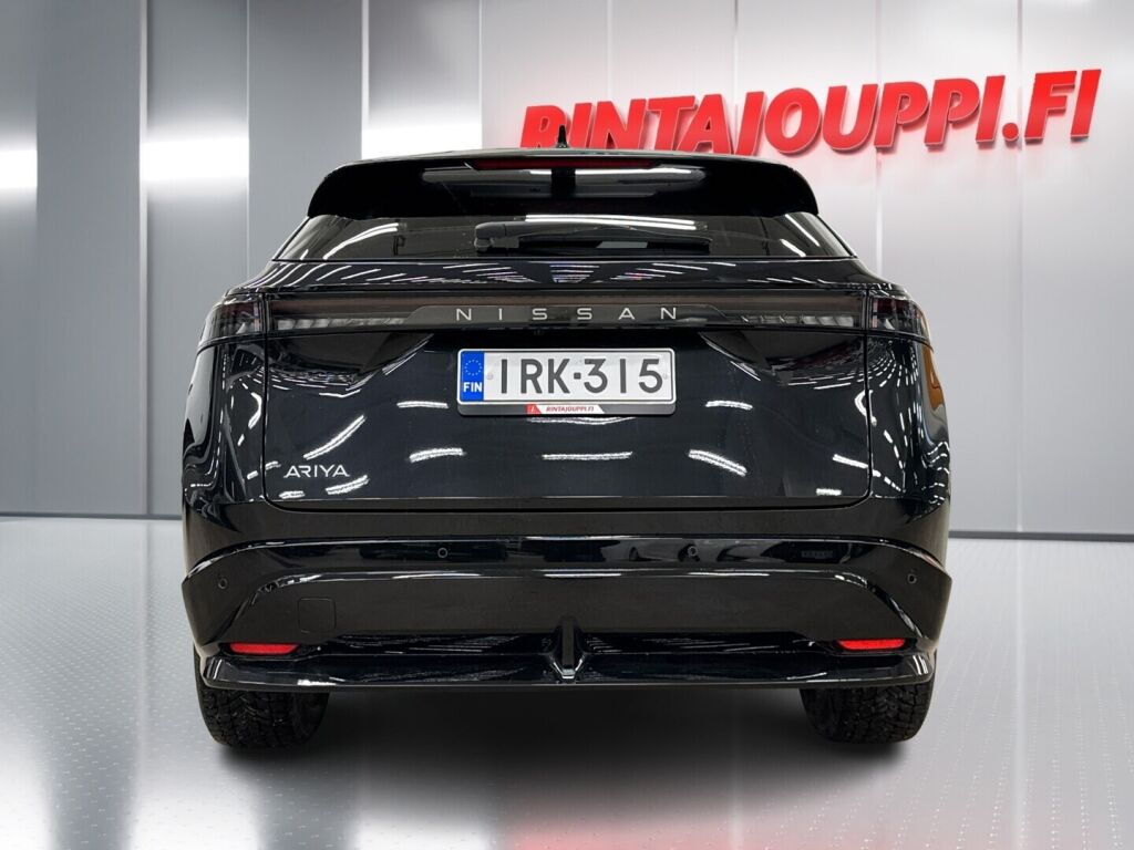 Nissan Ariya 2023 Musta