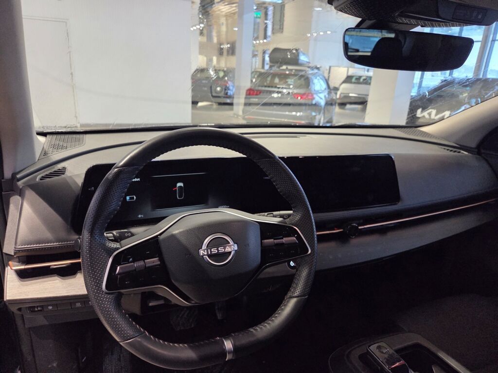 Nissan Ariya 2023 Musta