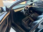Tesla Model Y 2023 Musta