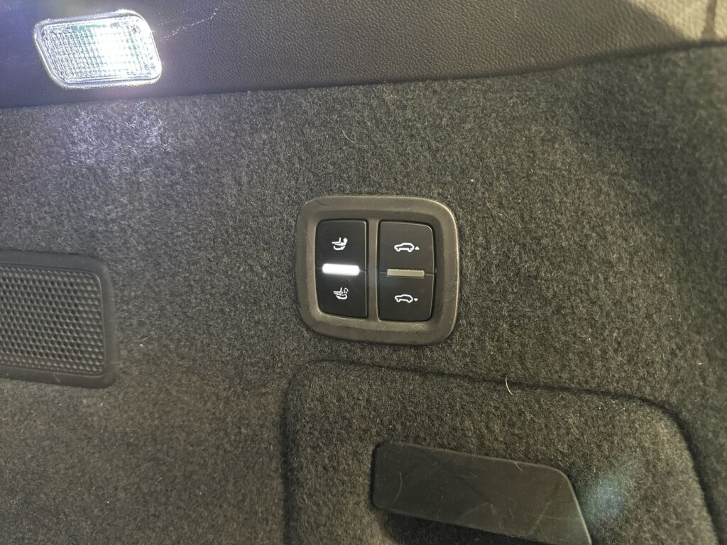 Porsche Cayenne 2024 Sininen