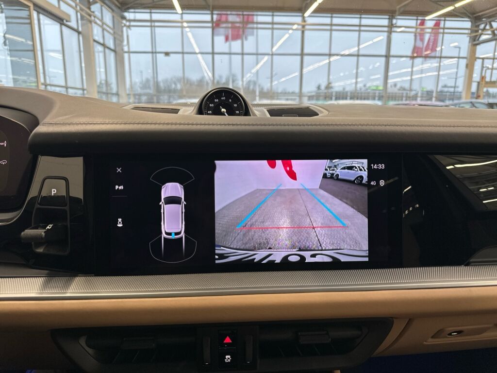 Porsche Cayenne 2024 Sininen