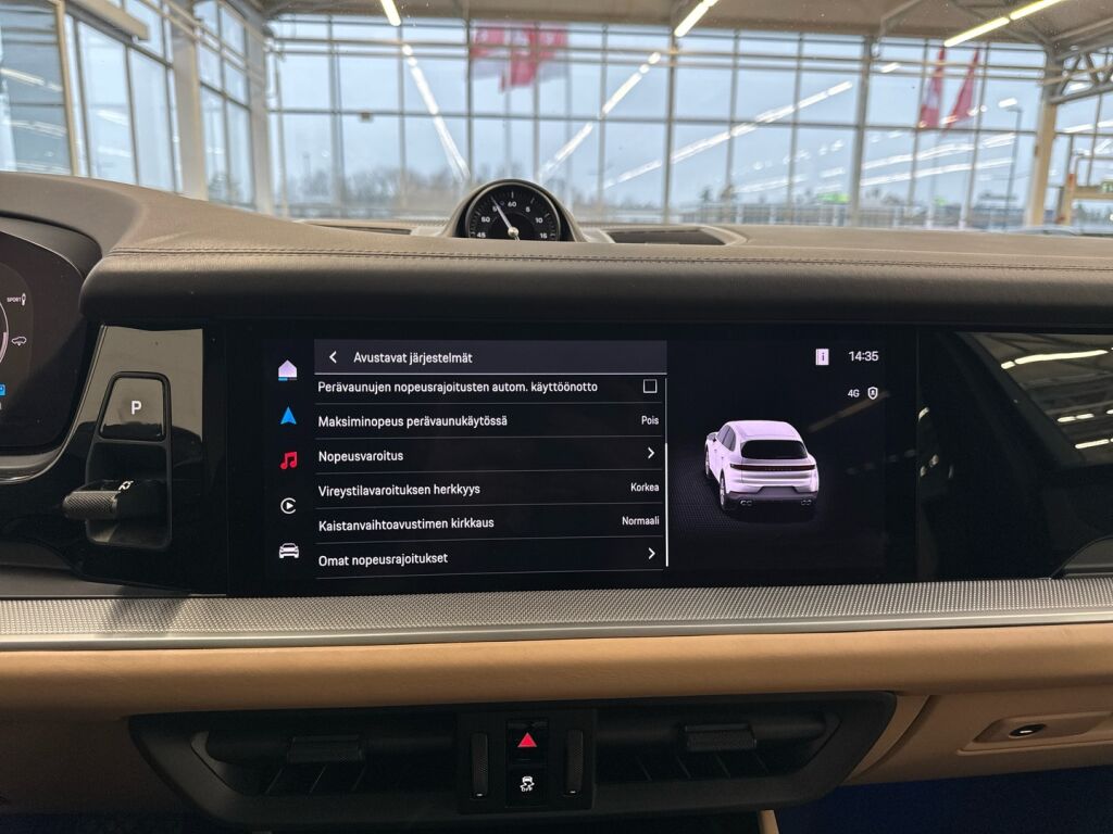 Porsche Cayenne 2024 Sininen