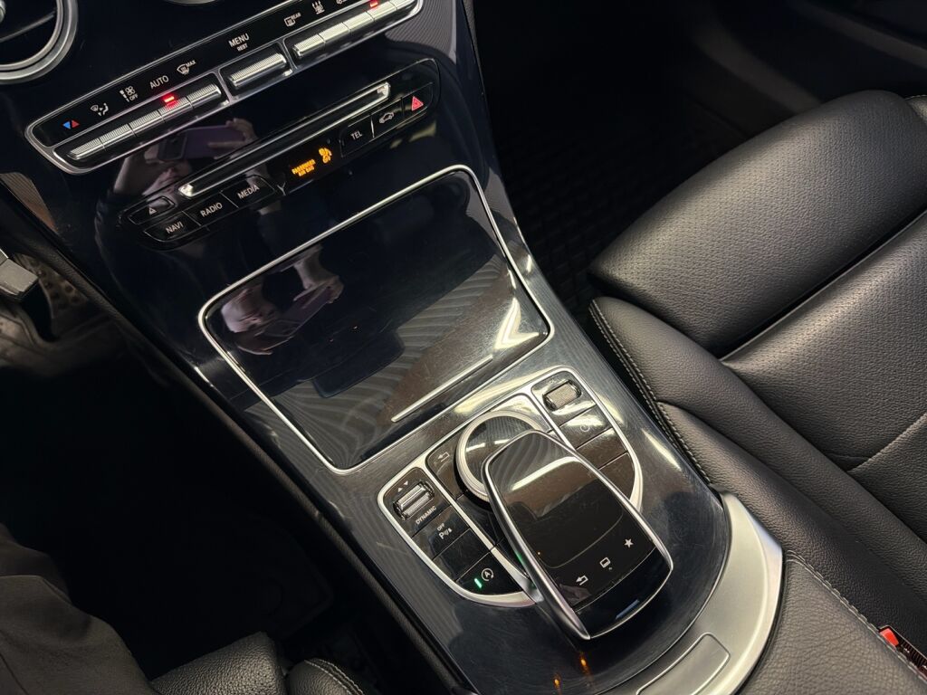 Mercedes-Benz C 2016 Valkoinen