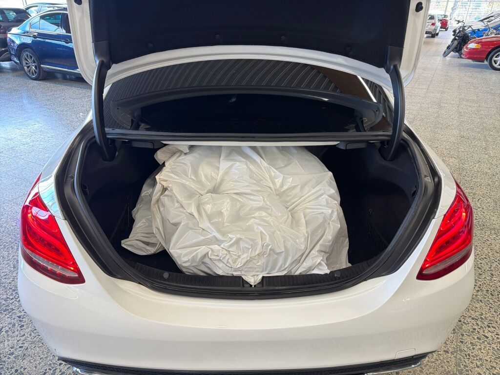 Mercedes-Benz C 2016 Valkoinen