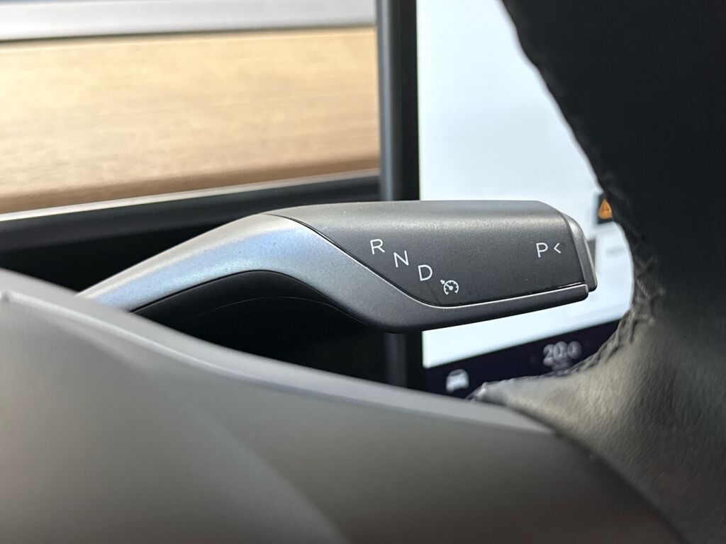 Tesla Model Y 2022 Valkoinen