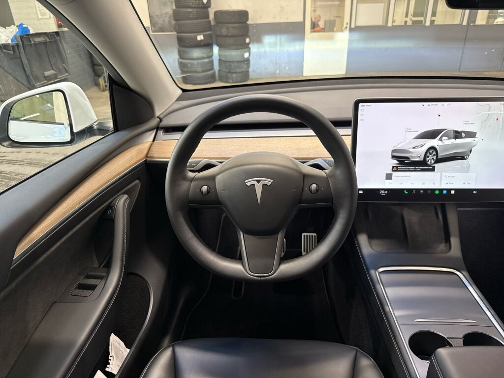 Tesla Model Y 2022 Valkoinen