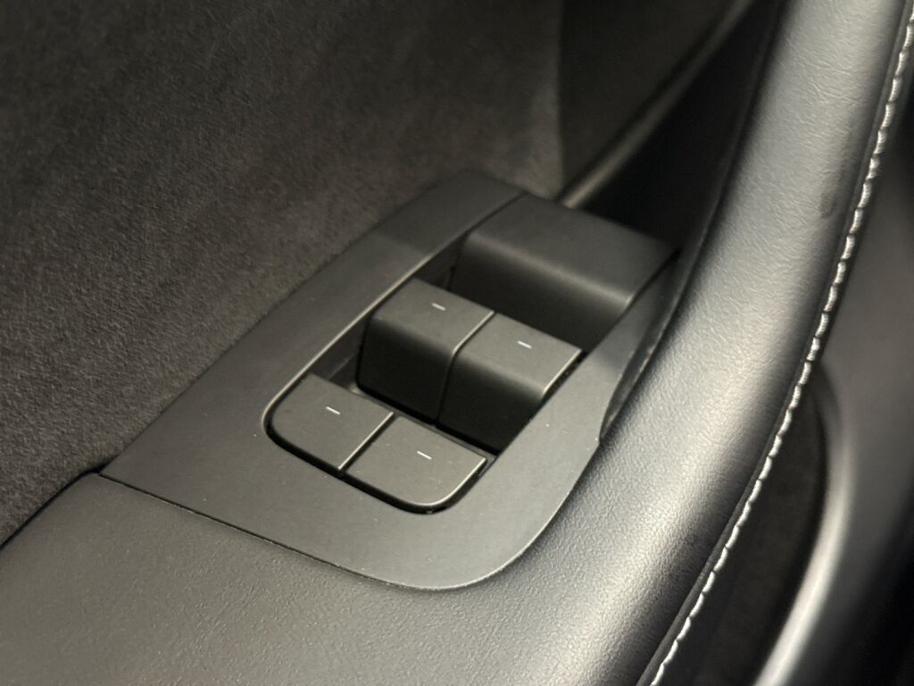 Tesla Model Y 2022 Valkoinen
