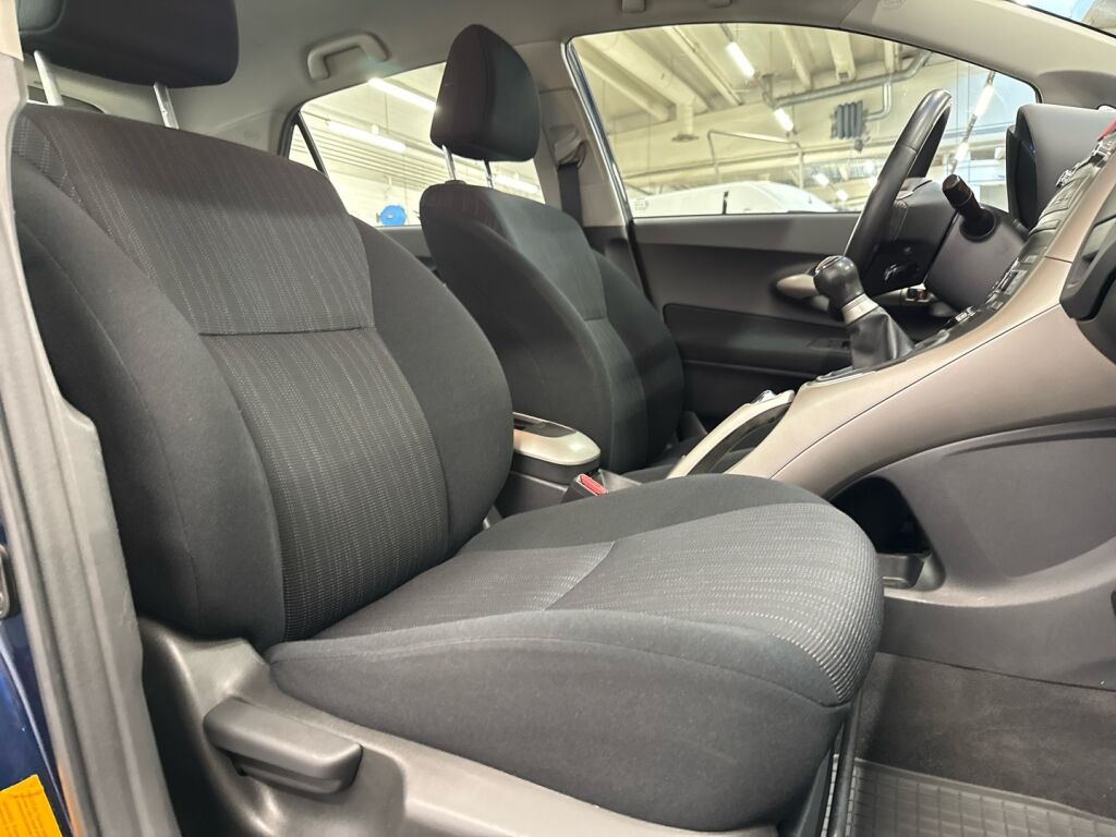 Toyota Auris 2008 Sininen