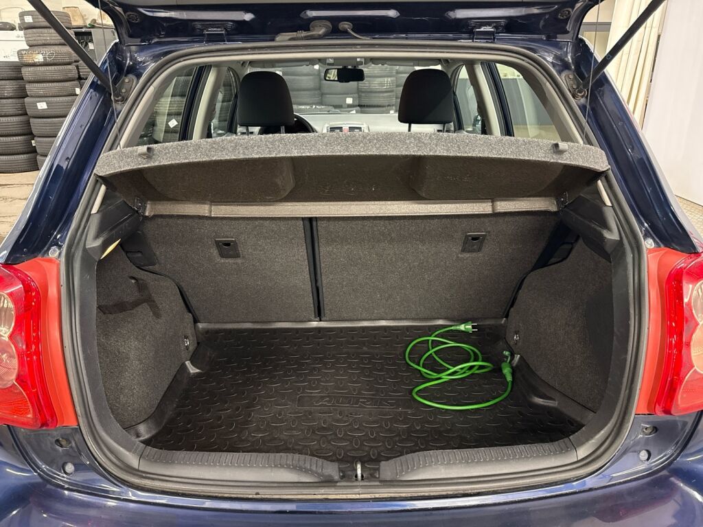 Toyota Auris 2008 Sininen