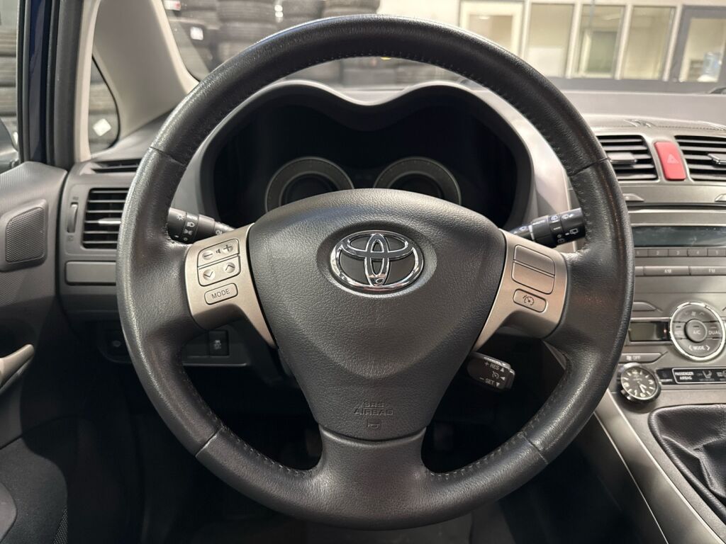 Toyota Auris 2008 Sininen