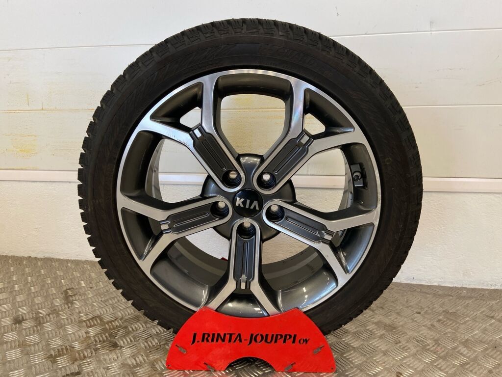 Kia XCeed 2020 Musta