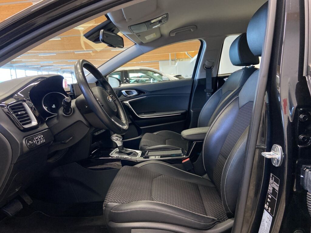 Kia XCeed 2020 Musta