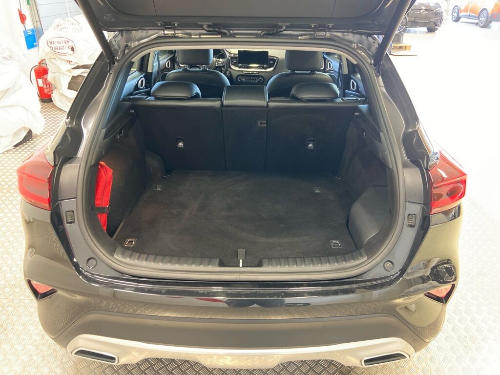 Kia XCeed 2020 Musta