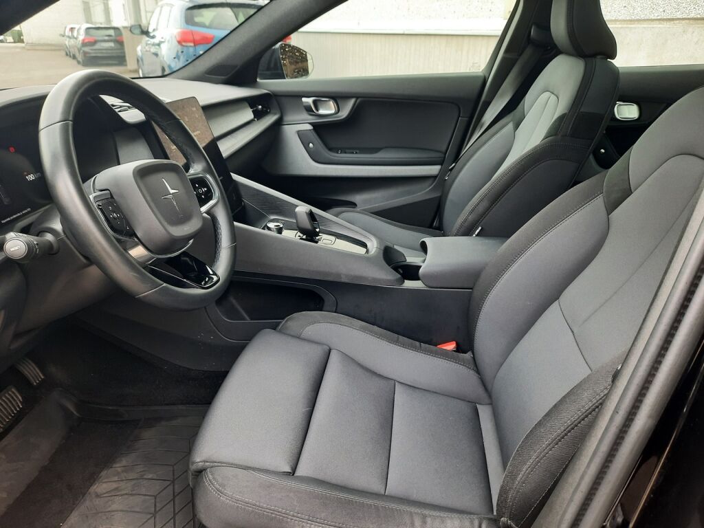 Polestar 2 2020 Musta