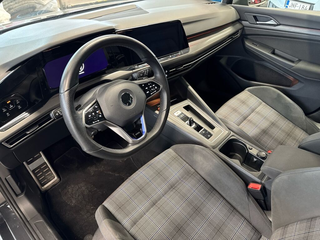 Volkswagen Golf 2021 Harmaa