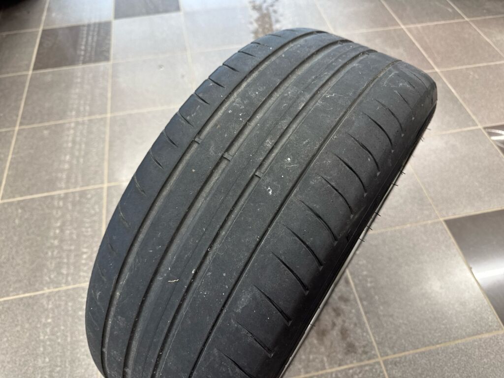 Volkswagen Golf 2021 Harmaa