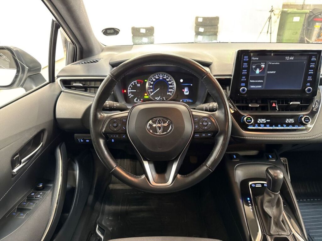 Toyota Corolla 2021 Valkoinen