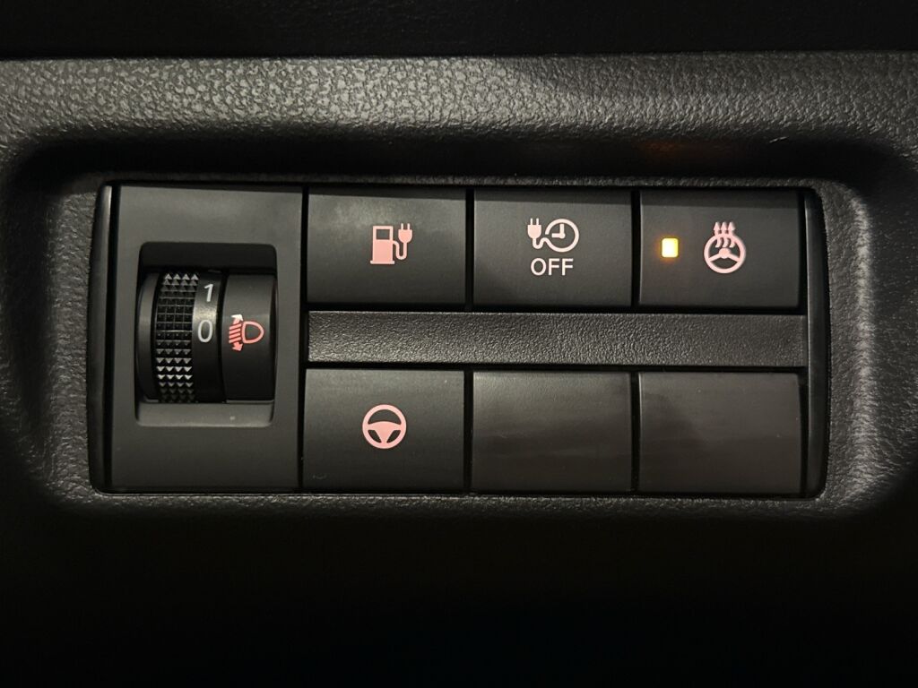 Nissan Leaf 2023 Sininen