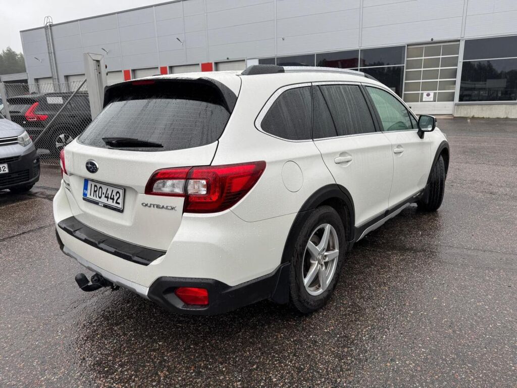Subaru Outback 2016 Valkoinen
