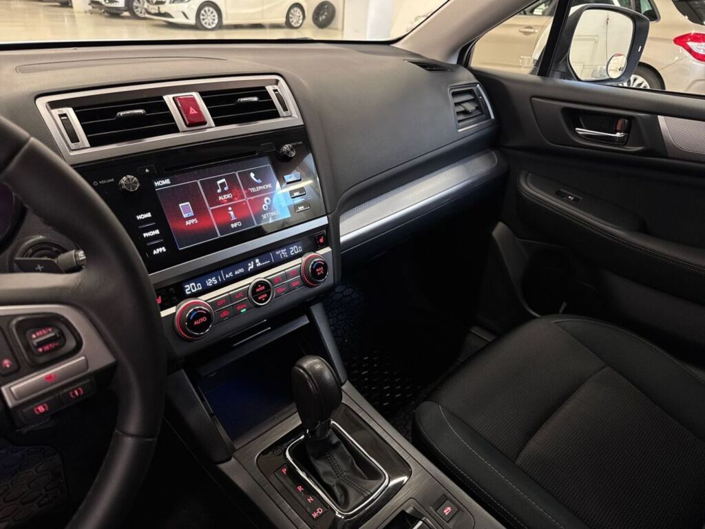 Subaru Outback 2016 Valkoinen