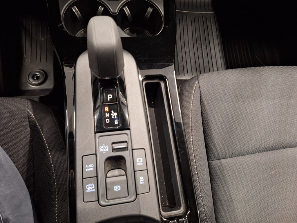 Toyota Prius 2023 Musta