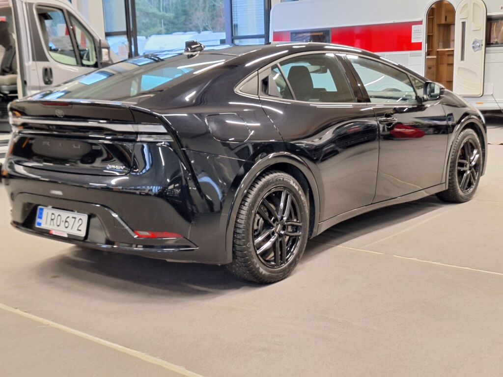 Toyota Prius 2023 Musta