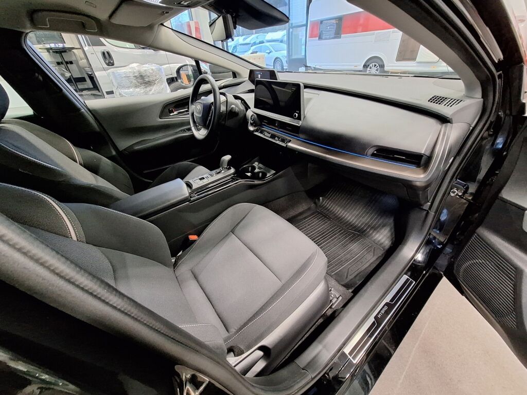 Toyota Prius 2023 Musta